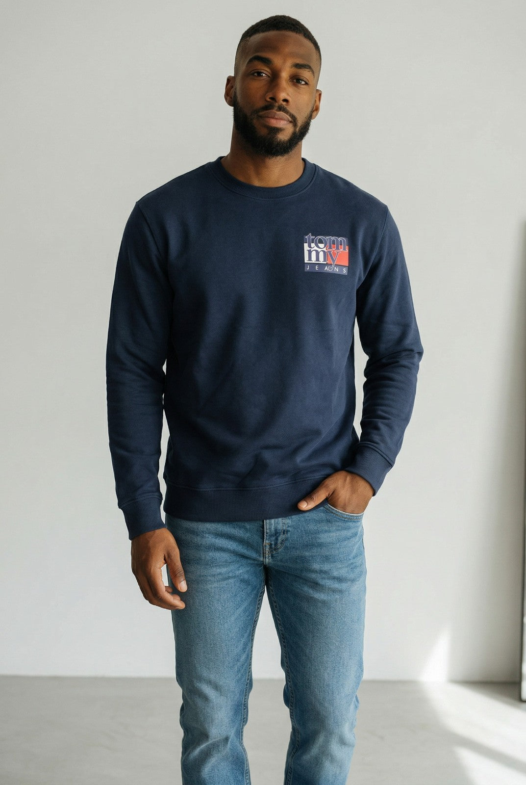 Tommy Jeans Regular Flag Crew Neck Sweatshirt