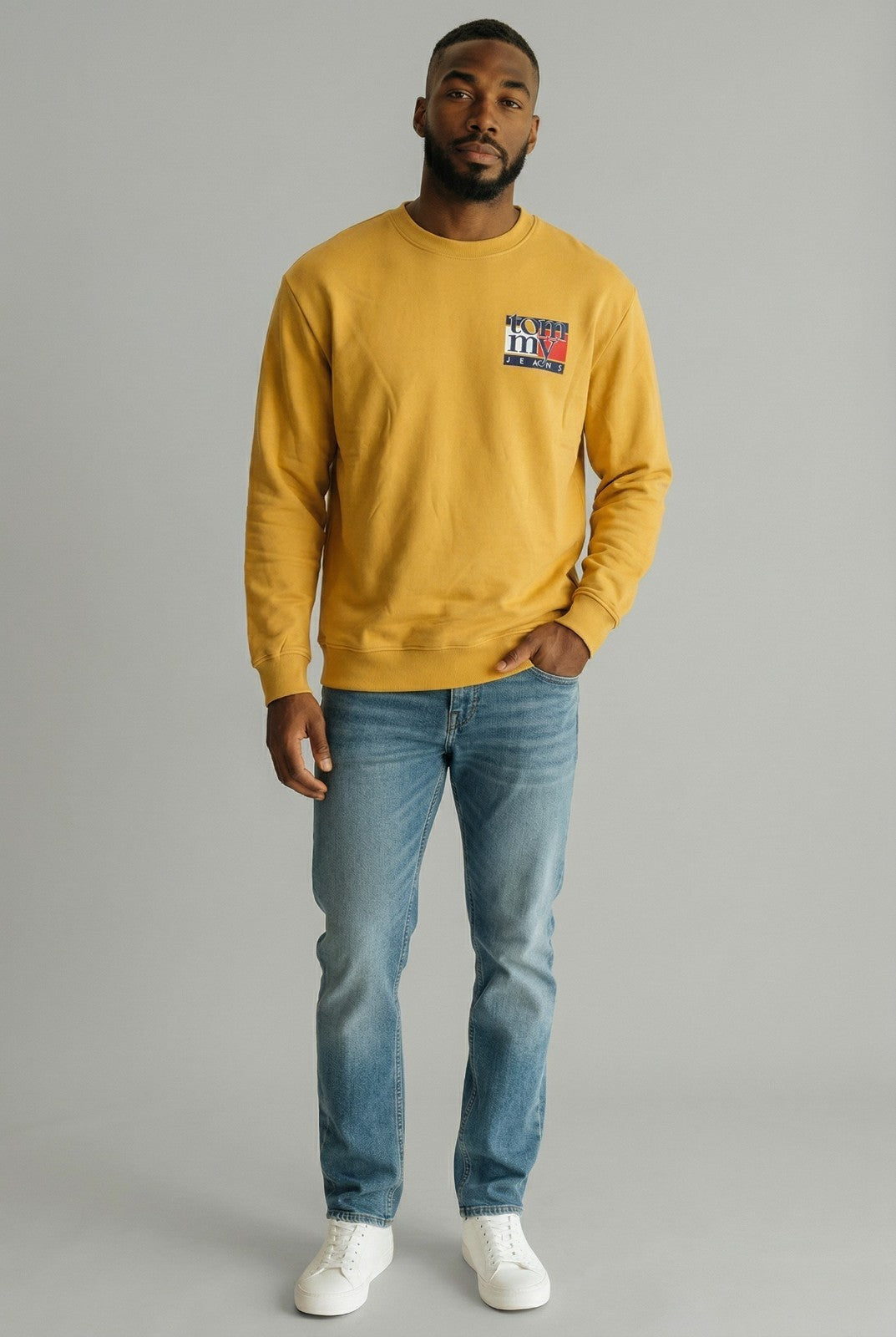 Tommy Jeans Regular Flag Crew Neck Sweatshirt